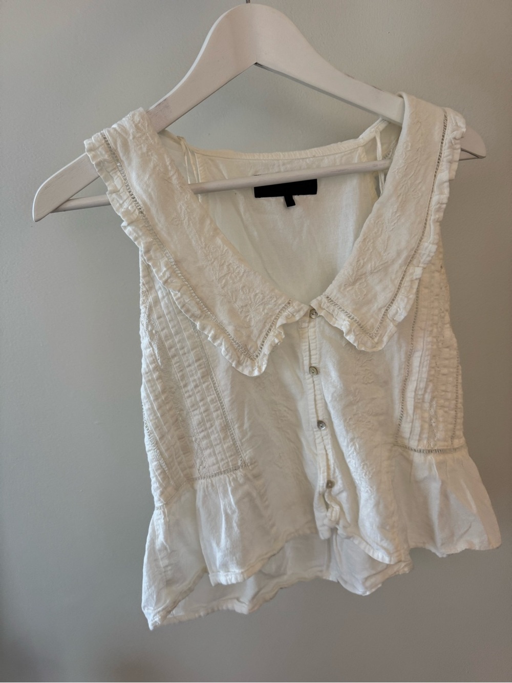 Zara Women's Dainty Cream Ruffled Button-Front Sleeveless Top
